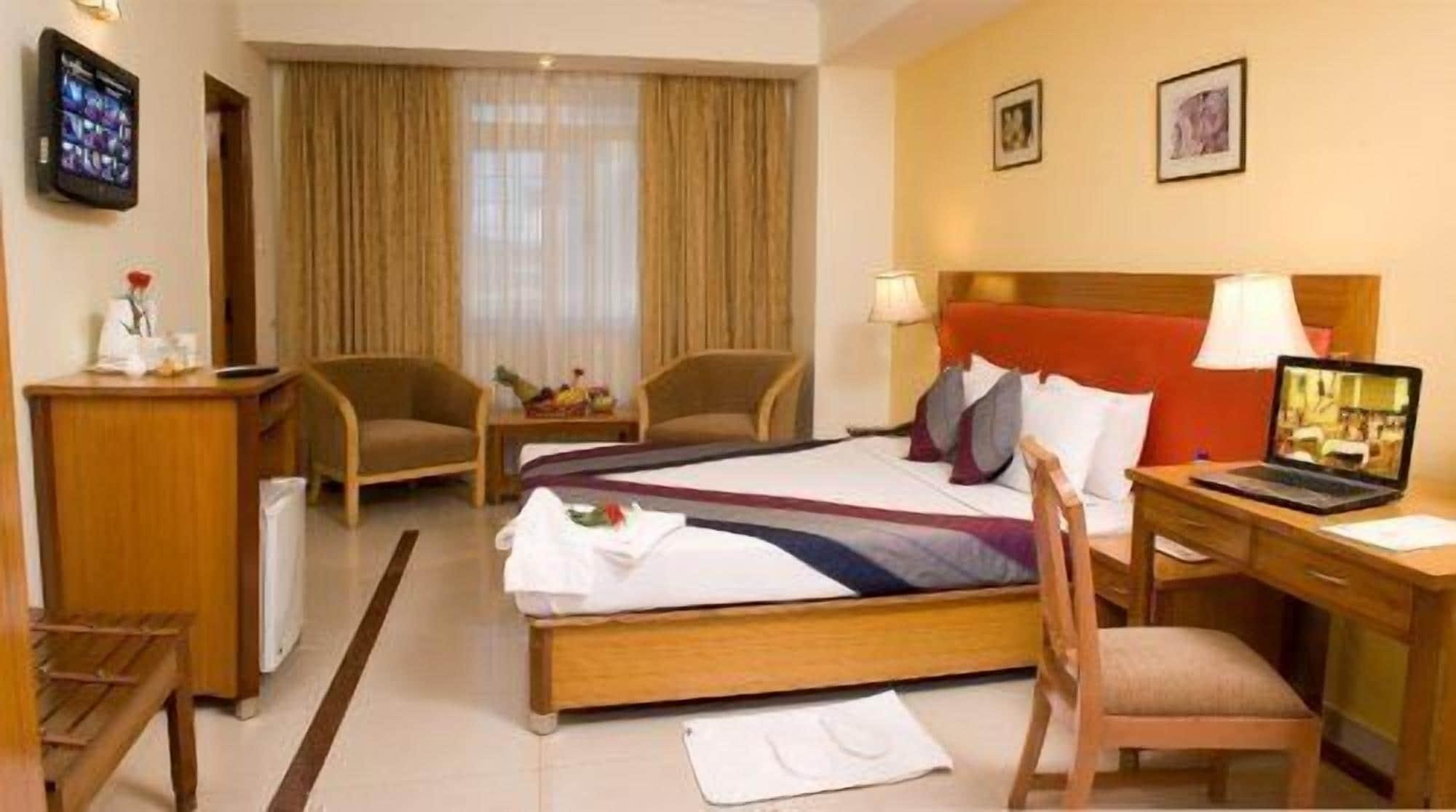 Ramanashree Brunton Hotel Bangalore Ngoại thất bức ảnh