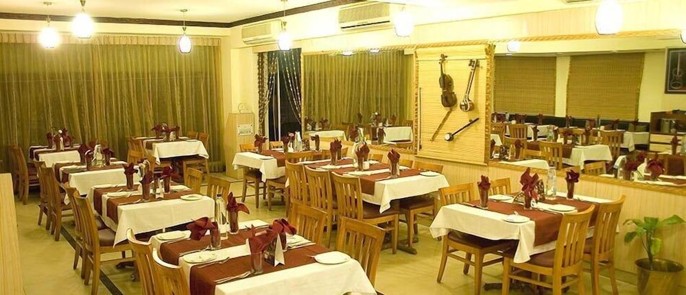Ramanashree Brunton Hotel Bangalore Ngoại thất bức ảnh