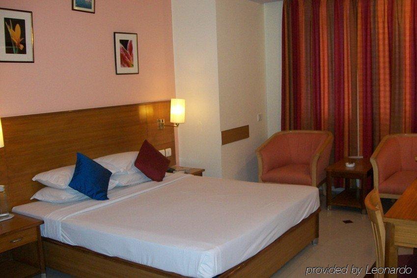Ramanashree Brunton Hotel Bangalore Phòng bức ảnh